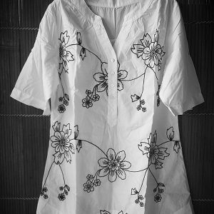 Áo Thêu Hoa Đen – Trắng