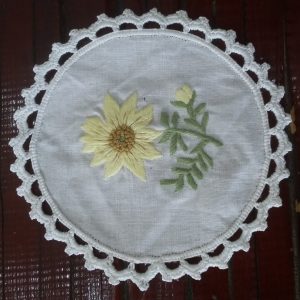 Lót Cốc Thêu Hoa Hướng Dương