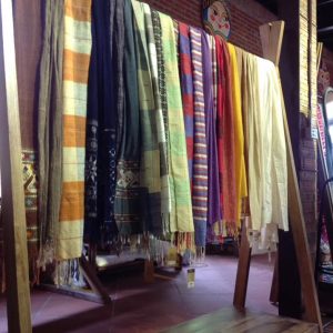 Khăn Dệt Thổ Cẩm