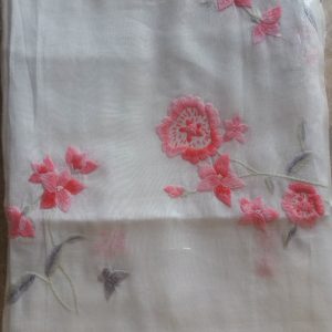 Khăn Bàn Thêu Hoa Bướm Pansy