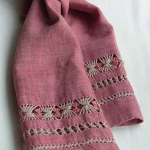 Khăn Rua Ren Thắt Lọng